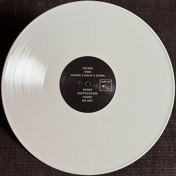 White Ring : Black Earth That Made Me (12", EP, Ltd, RE, Whi)